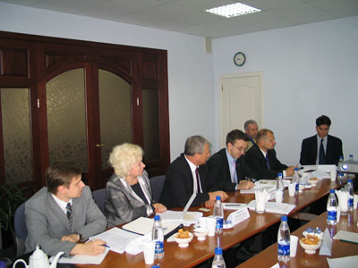 STCU Held a Round Table Joint Ukrainian Technology Transfer Initiative