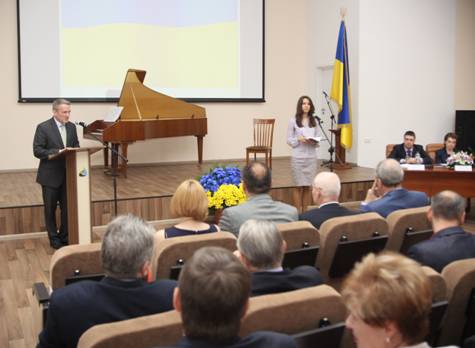 STCU Executive Director attends the 2016 Science Day in Ukraine Event